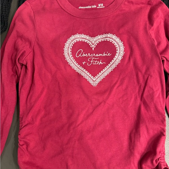 Abercrombie & Fitch Black Cable-Knit Cardigan and Red Heart Top - Picture 2 of 9